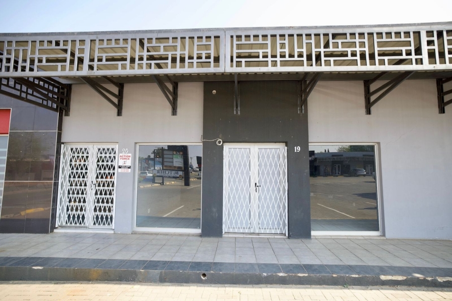 To Let commercial Property for Rent in Flamwood North West